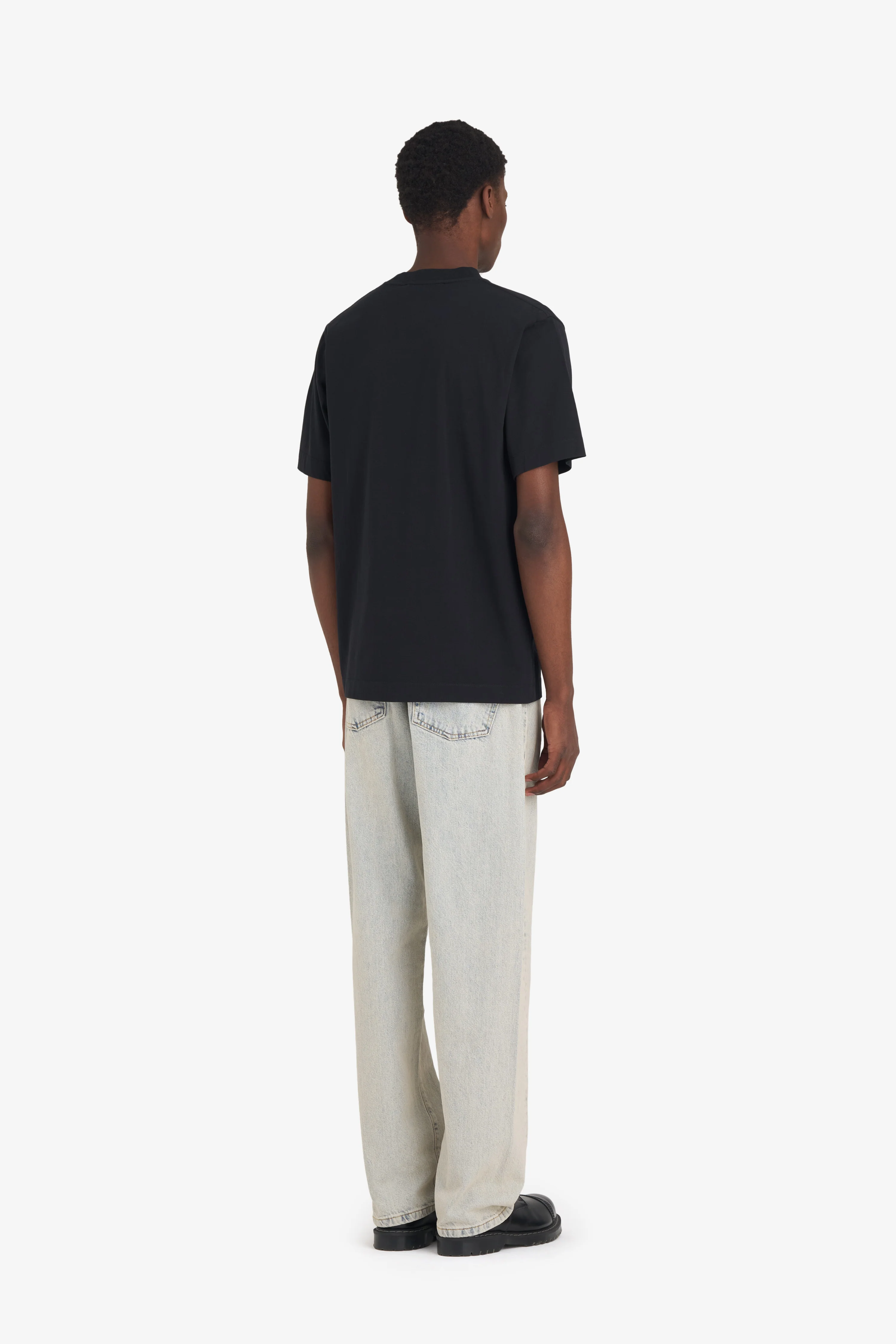 REGULAR T-SHIRT É - BLACK - Image 5